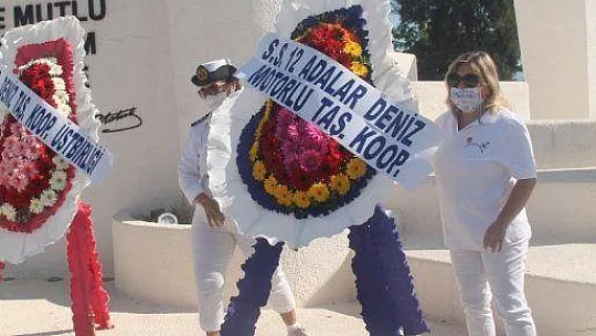 Fethiye'de çelenk sunma töreni yapıldı