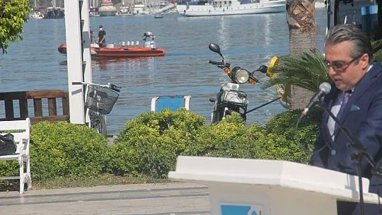 Fethiye'de çelenk sunma töreni yapıldı