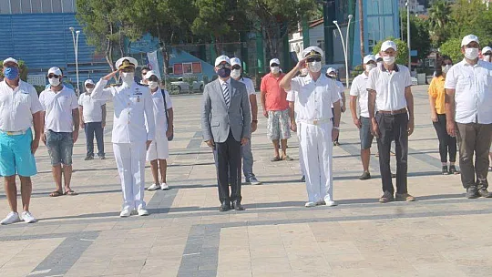 Fethiye'de çelenk sunma töreni yapıldı