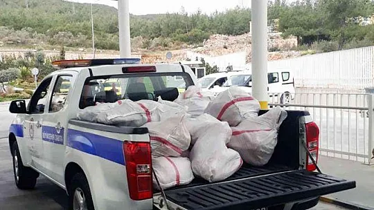Kaçak etlerin sahibine ve otobüse ceza