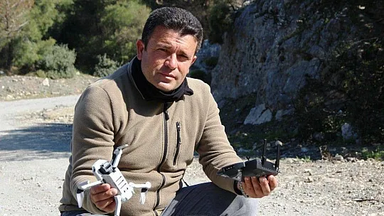 Kaçan keçilerini drone ile arayıp buluyor