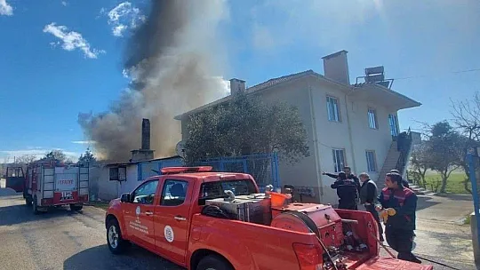 Kalorifer kazanından çıkan yangın itfaiye tarafından söndürüldü