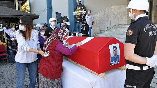 Kalp krizi sonucu hayatını kaybeden polis memuru için tören düzenlendi