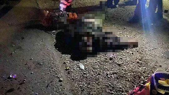 KAMYONET TRAKTÖRE ÇARPTI: 1 ÖLÜ