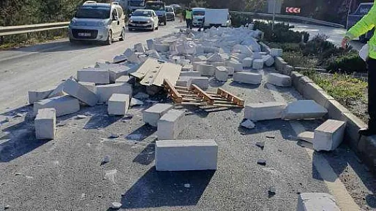 Kapak açıldı, gaz betonlar yola saçıldı