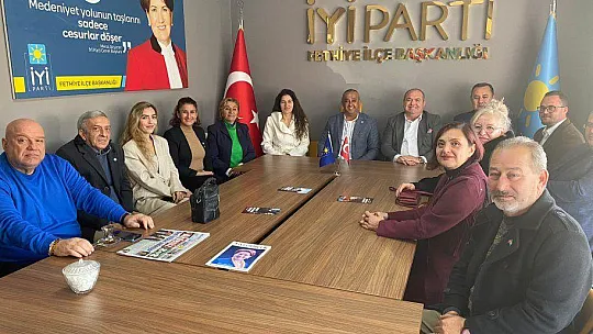 MEHMET DEMİR'DEN İYİ PARTİ'YE HAYIRLI OLSUN ZİYARETİ