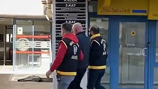 GÖÇMENLERİ ARKA KAPIDAN ALIP KONAKLATMIŞ