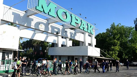 Kapatılan Mopak işçileri eylem yaptı