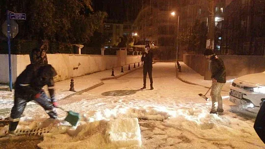 Kar değil dolu esareti