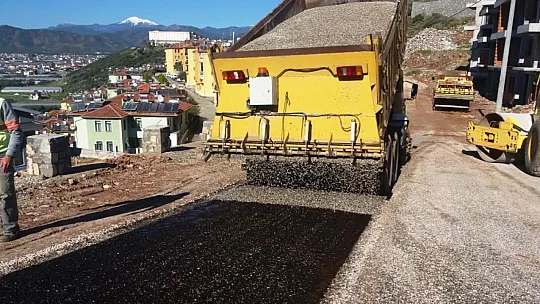 Karaçulha'da asfalt çalışması yapıldı