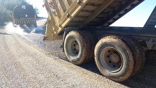 Karaçulha'da asfalt çalışması yapıldı