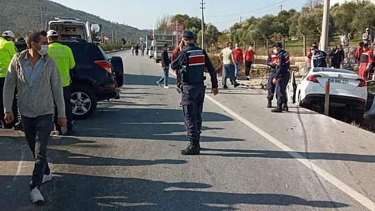 Karşı şeride geçen cip, otomobile çarptı : 6 yaralı