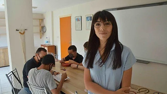 Kas becerilerini geliştirmek için çıktıkları yolda, para kazanmaya başladılar