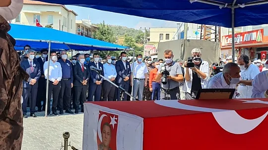 Şehit Adnan Kısar Cenazesine Binlerce Kişi Katıldı