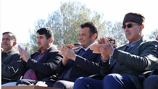 Kaş'ta Deve Güreşi Festivali