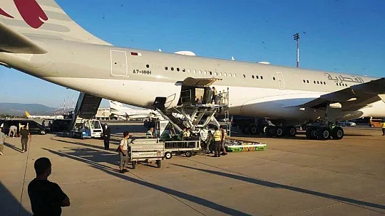 Katar kraliyet ailesi, 2 kamyon eşya 500 valizle Bodrum'a geldi.