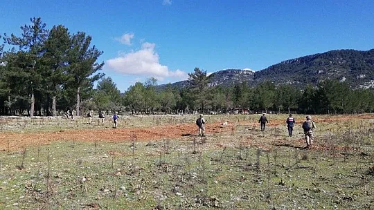 Katil zanlısı 100 komando ve drone ile aranıyor