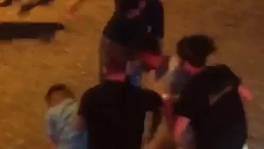 HİSARÖNÜ BARLAR SOKAĞI ARENAYA DÖNDÜ