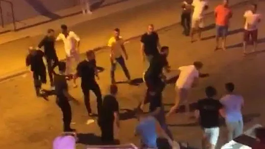 HİSARÖNÜ BARLAR SOKAĞI ARENAYA DÖNDÜ