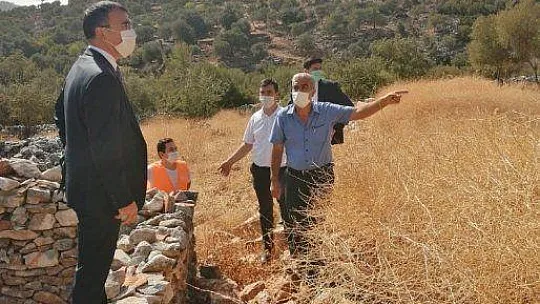 Kaymakam Arslan yaşlı vatandaşı evinde ziyaret etti