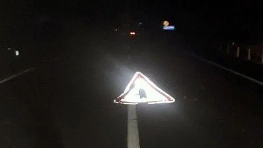 Kaza yapan sürücü aracı bırakıp kaçtı