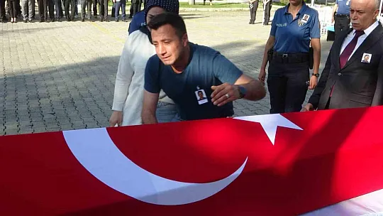 Polis memuru toprağa verilmek üzere Sivas'a uğurlandı