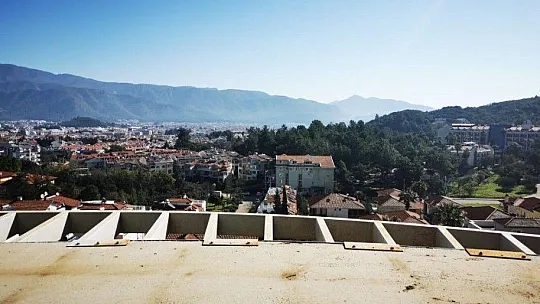 Kenan Evren'in metrekaresine 35 lira ödeyerek aldığı arsayı ve inşaatı kimse satın almıyor
