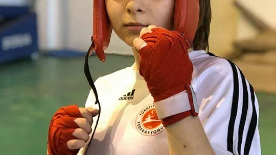 Fethiye Belediyespor Kickboks Takımı birincilik kupasıyla döndü