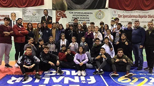 Fethiye Belediyespor Kickboks Takımı birincilik kupasıyla döndü
