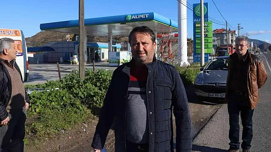 Kira alamıyoruz dediler, kamyonlarla benzinliğin giriş çıkışını kapattılar
