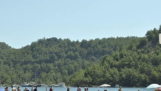Kızkumu  Plajı pandemiye rağmen rekor ziyaretçi ağırlıyor