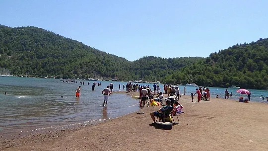 Kızkumu  Plajı pandemiye rağmen rekor ziyaretçi ağırlıyor
