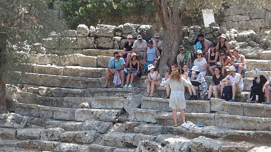 Kleopatra Adasına ziyaretçi akını