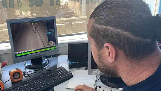 Klima hırsızları güvenlik kamerasına yakalandı