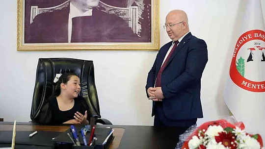 Koltuklar miniklere emanet edildi