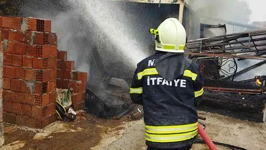 Konteyner alevlere teslim oldu