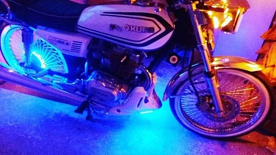 Kontrolden çıkan motorsiklet elektrik direğine çarptı 1 Ölü