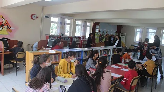 Köyceğiz'de 'Ben Kütüphane Olsaydım' konulu yazma etkinliği düzenlendi