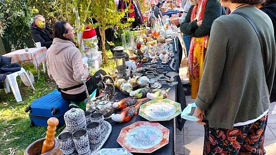 Köyceğiz'de 'İkinci El Pazarı' 8 ay sonra yeniden kuruldu