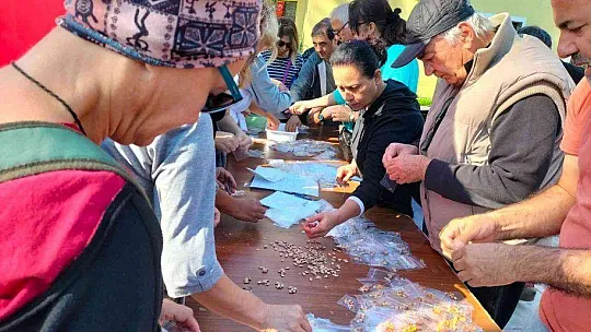 KÖYCEĞİZ'DE ATA TOHUMLARI ÜCRETSİZ DAĞITILDI