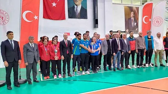 Köyceğiz'de Crossmınton Ünilig Türkiye Şampiyonası sona erdi