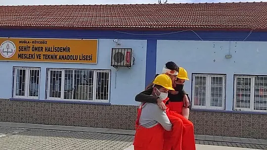 Köyceğiz'de gerçekleştirilen deprem tatbikatı gerçeği aratmadı