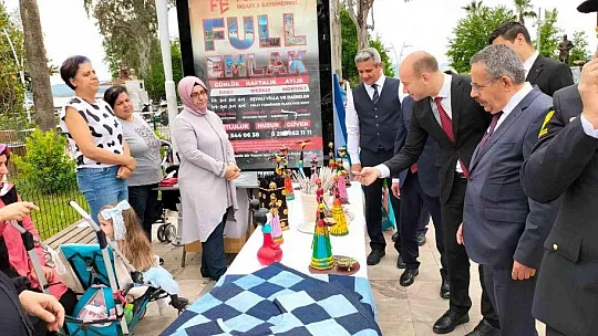 Köyceğiz'de geri dönüşüm sergisi açıldı