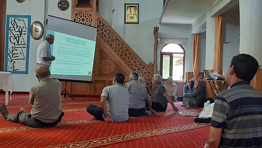 Köyceğiz'de hacı adaylarına seminer