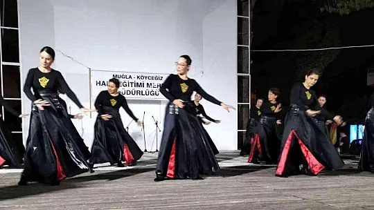 Köyceğiz'de Halk Eğitim Merkezi kursiyerleri hünerlerini sergiledi