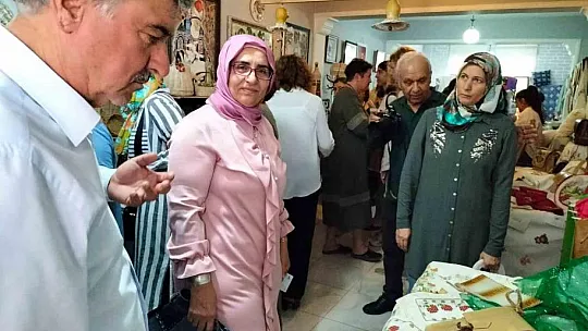 Hayat Boyu Öğrenme Haftası Sergi Açılışı İle Başladı