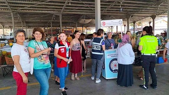 Köyceğiz'de KADES bilgilendirme standı kuruldu