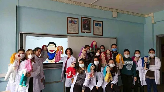 Köyceğiz'de kukla tasarımı eğitimleri devam ediyor