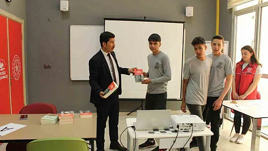 Öğrenciler bilgi yarışmasında ter döktü