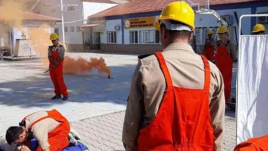 KÖYCEĞİZ'DE ÖĞRENCİLER TATBİKATI BAŞARIYLA TAMAMLADI